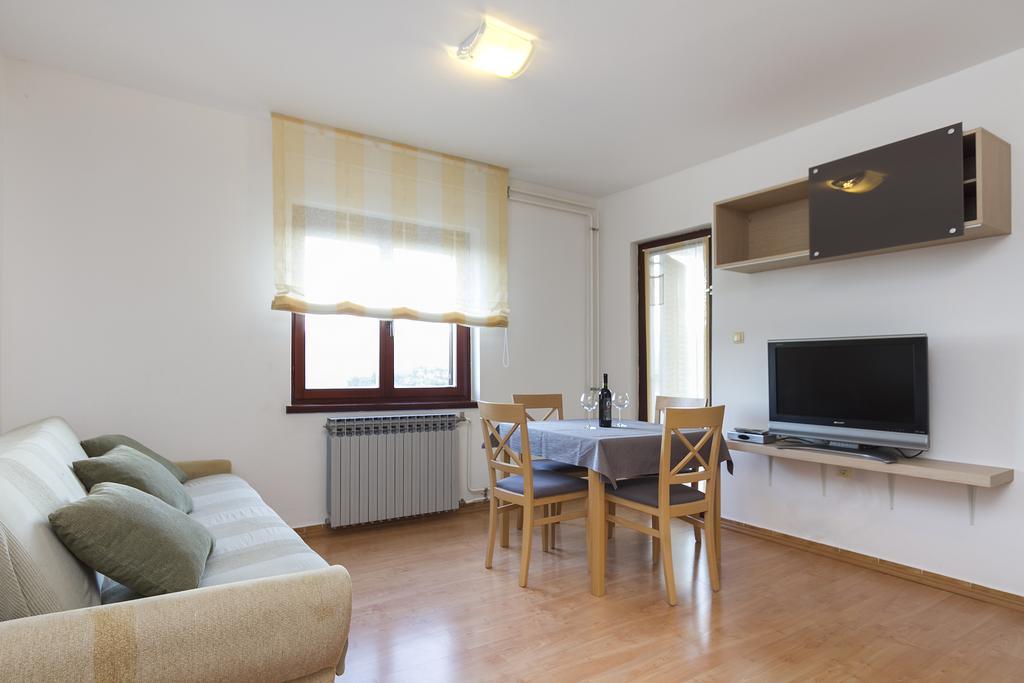 Apartments Rajkovic Labin Szoba fotó