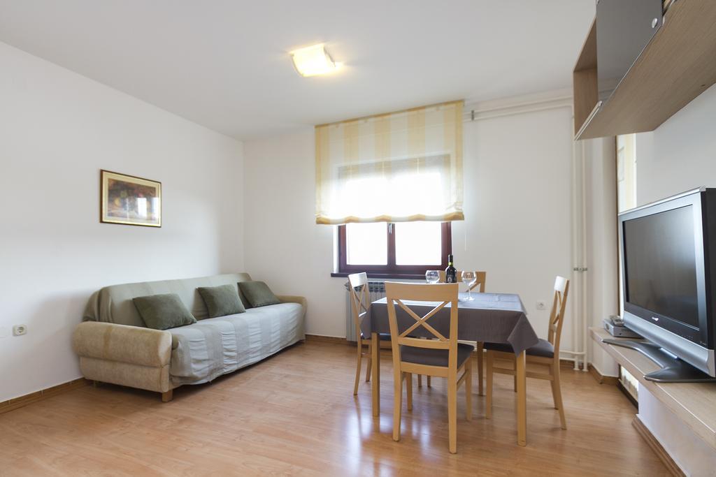Apartments Rajkovic Labin Szoba fotó