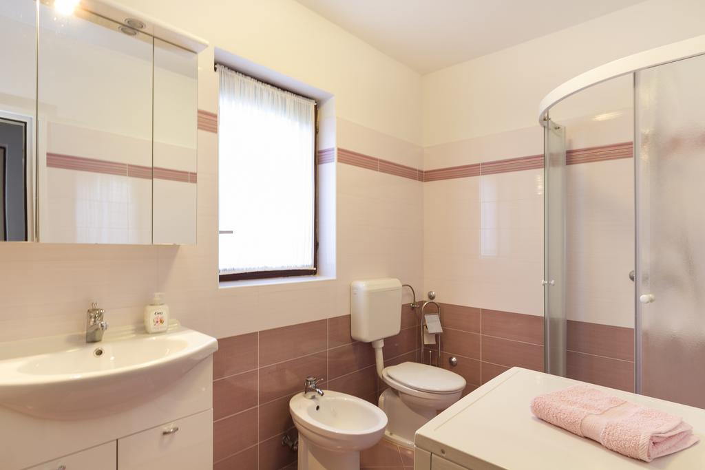 Apartments Rajkovic Labin Szoba fotó